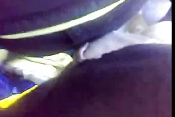 Tisztítsd meg ezt a amatőr párcserés szex farkat is, kérlek.