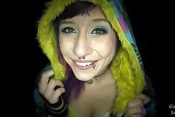 Forgassa házi porno videok meg az üveget, de ne üljön le.